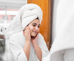 Nourishes and Hydrates Skin